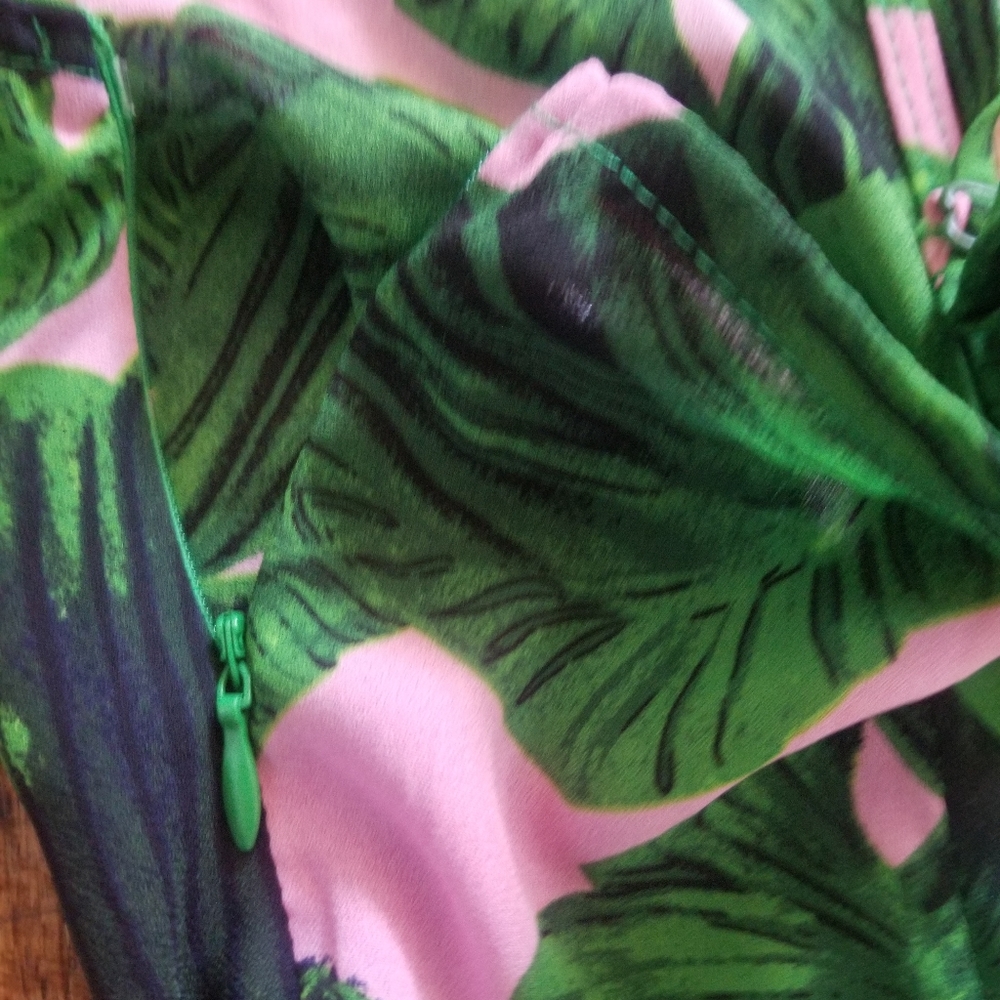 Missguided Tropical Cami Twist Front Dress - Picture 5 of 9